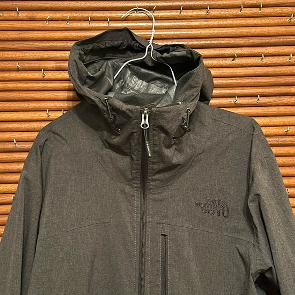 The North Face men’s  jacket windbreaker hyvent 2.5L size S - Picture 3 of 17